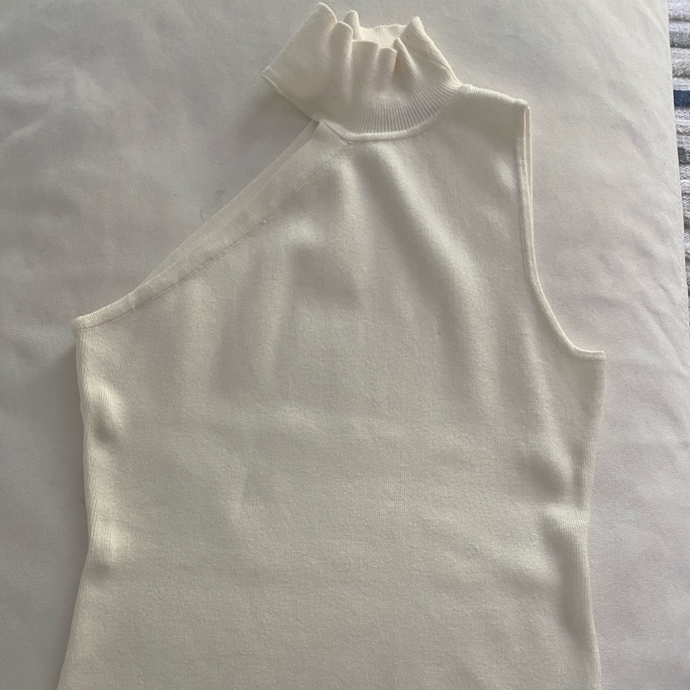 superdown Cream Asymmetric One-Shoulder Tank Top